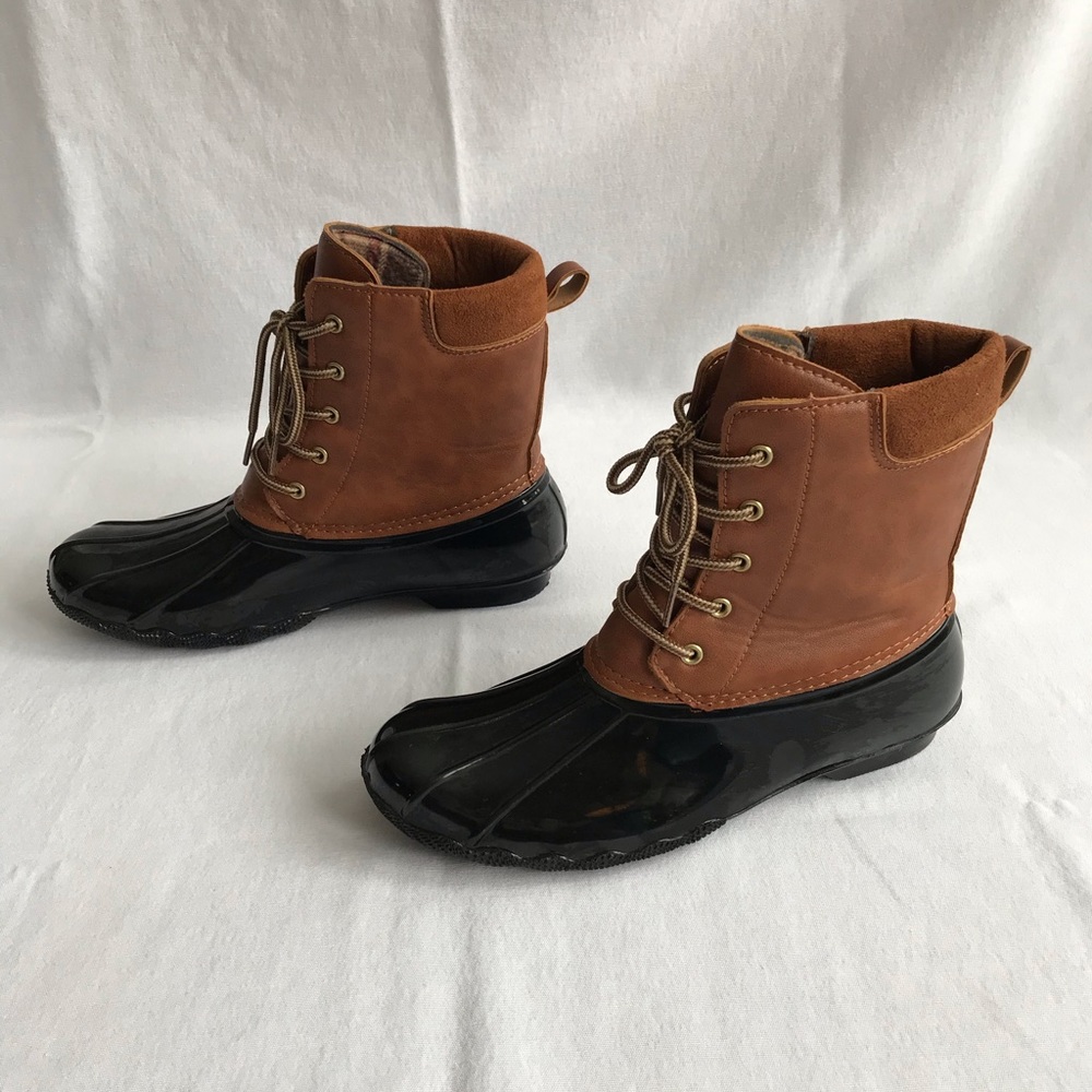 Jessica Carlyle Duck Boot - Picture 2 of 7